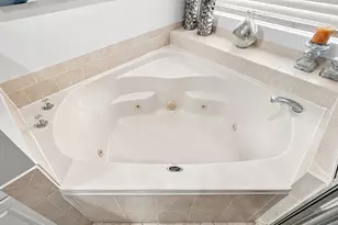 470 SW McComb Ave, Port Saint Lucie, FL 34953 - Photo 11