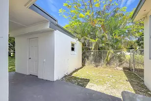 10235 SW 177th St, Miami, FL 33157 - Photo 35