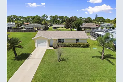 1154 SE Preston Lane, Port Saint Lucie, FL 34983 - Photo 3