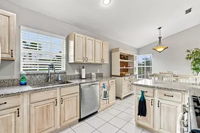 433 SW Fairway Lake, Port Saint Lucie, FL 34986 - Photo 15