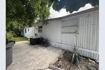 378 Pebblestone Court, Coconut Creek, FL 33073 - Photo 3