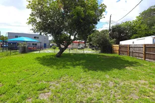 2304 NW 15th Ct, Fort Lauderdale, FL 33311 - Photo 23