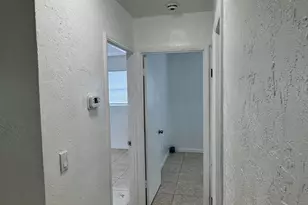 2304 NW 15th Ct, Fort Lauderdale, FL 33311 - Photo 23