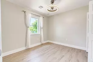 10792 La Placida Dr, Coral Springs, FL 33065 - Photo 19