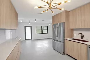 4581 NE 3rd Ave, Oakland Park, FL 33334 - Photo 5