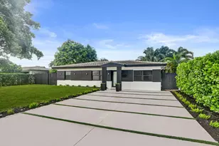 4581 NE 3rd Ave, Oakland Park, FL 33334 - Photo 1