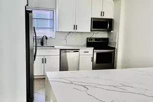924 Johnson St, Hollywood, FL 33019 - Photo 9