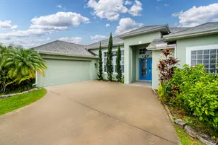 6715 NW Pinson Ct, Port Saint Lucie, FL 34983 - Photo 1