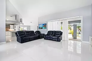 6715 NW Pinson Ct, Port Saint Lucie, FL 34983 - Photo 13