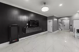 6119 Seminole Gardens Cir, Riviera Beach, FL 33418 - Photo 3