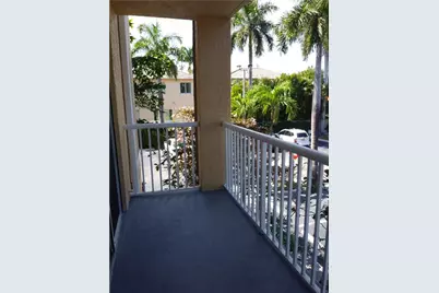 1341 SE 3rd Avenue #201, Dania Beach, FL 33004 - Photo 11
