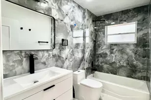 13646 Brightstone St, Wellington, FL 33414 - Photo 11