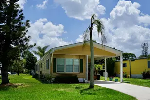 21 SE Iberian Ln, Port Saint Lucie, FL 34952 - Photo 3
