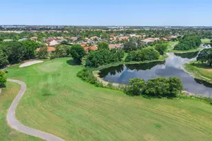 1081 Bel Aire Dr E, Pembroke Pines, FL 33027 - Photo 27