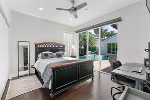 1081 Bel Aire Dr E, Pembroke Pines, FL 33027 - Photo 17