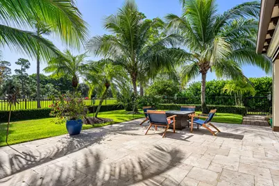 586 N Country Club Drive, Atlantis, FL 33462 - Photo 31