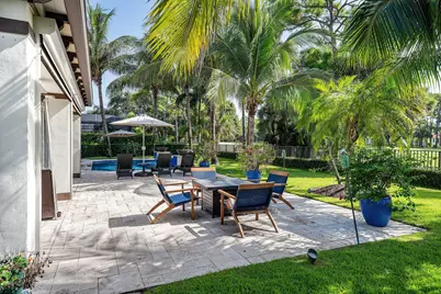 586 N Country Club Drive, Atlantis, FL 33462 - Photo 29