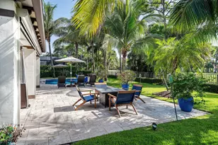 586 N Country Club Dr, Atlantis, FL 33462 - Photo 29