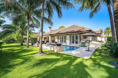 586 N Country Club Drive, Atlantis, FL 33462 - Photo 31