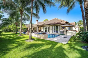 586 N Country Club Dr, Atlantis, FL 33462 - Photo 31