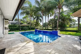 586 N Country Club Dr, Atlantis, FL 33462 - Photo 25