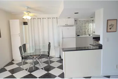 401 Southampton A, West Palm Beach, FL 33417 - Photo 5
