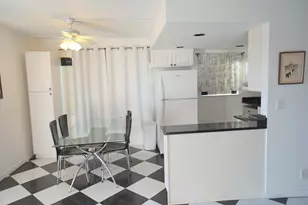 401 Southampton A, West Palm Beach, FL 33417 - Photo 5
