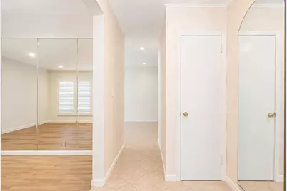 4511 E Country Club Circle, Plantation, FL 33317 - Photo 19
