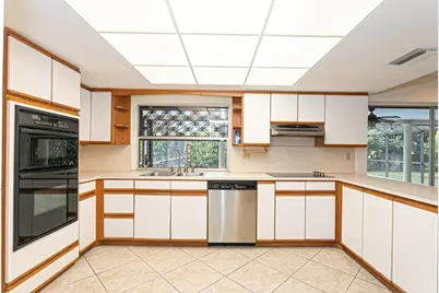 4511 E Country Club Circle, Plantation, FL 33317 - Photo 23