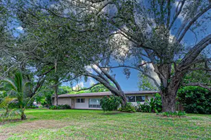 4511 E Country Club Cir, Plantation, FL 33317 - Photo 7