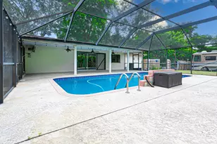 4511 E Country Club Cir, Plantation, FL 33317 - Photo 27