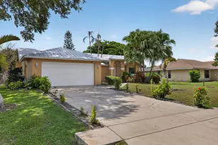 2252 SE McMaster St, Port Saint Lucie, FL 34952 - Photo 3