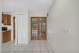 2252 SE McMaster St, Port Saint Lucie, FL 34952 - Photo 5