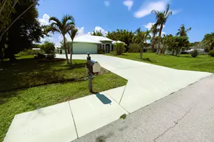 2142 SE Morningside Blvd, Port Saint Lucie, FL 34952 - Photo 1