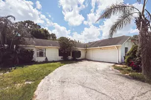 1646 SE Holiday Rd, Port Saint Lucie, FL 34952 - Photo 1