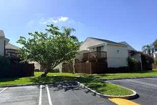 635 Executive Center Dr, West Palm Beach, FL 33401 - Photo 23