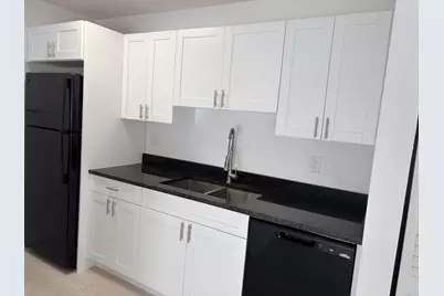 635 Executive Center Drive, West Palm Beach, FL 33401 - Photo 9