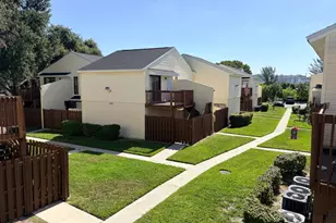 635 Executive Center Dr, West Palm Beach, FL 33401 - Photo 21