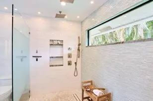 3700 Embassy Dr, West Palm Beach, FL 33401 - Photo 15