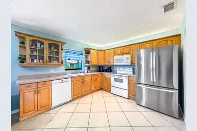 39 VÃ­a De Casas Norte, Boynton Beach, FL 33426 - Photo 9