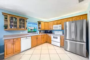 39 VÃ­a De Casas Norte, Boynton Beach, FL 33426 - Photo 9
