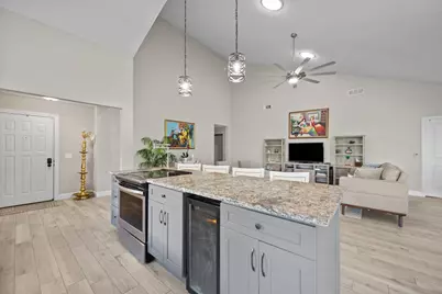 2895 Farragut Lane, West Palm Beach, FL 33409 - Photo 13