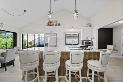2895 Farragut Lane, West Palm Beach, FL 33409 - Photo 9