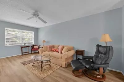 15 Lake Vista Trail #205, Port Saint Lucie, FL 34952 - Photo 5