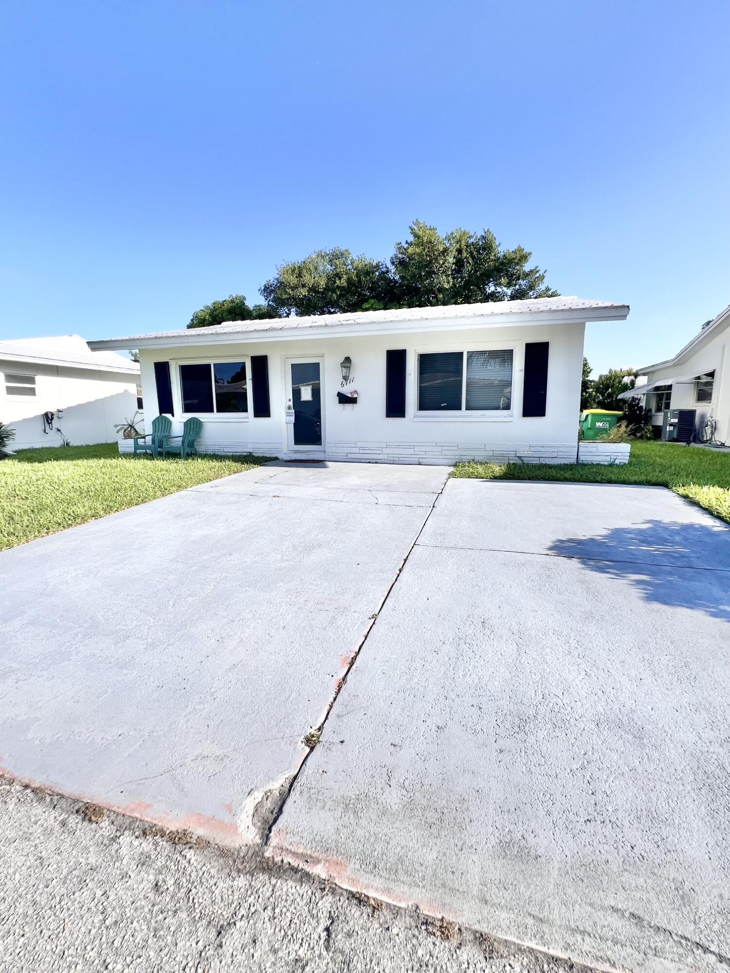 6711 NW 72nd St - 6711 NW 72nd St, Tamarac, FL 33321 Luxury Property | Jose Angel Pina