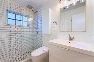 1400 NE 21st St, Wilton Manors, FL 33305 - Photo 17