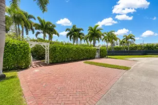 1400 NE 21st St, Wilton Manors, FL 33305 - Photo 9
