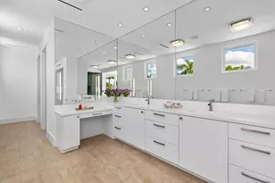 500 Isle of Capri Dr, Fort Lauderdale, FL 33301 - Photo 29