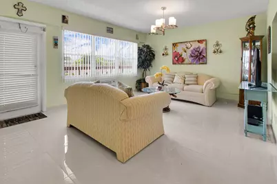 412 Brighton J, Boca Raton, FL 33434 - Photo 5