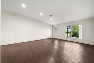 638 SW 4th Avenue, Boynton Beach, FL 33426 - Photo 9